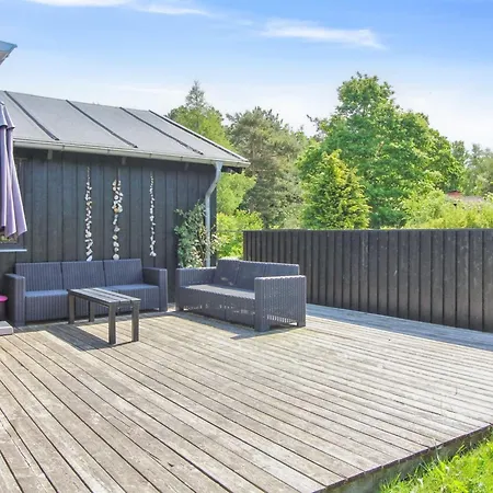 Nette - 300m From The Sea By Interhome